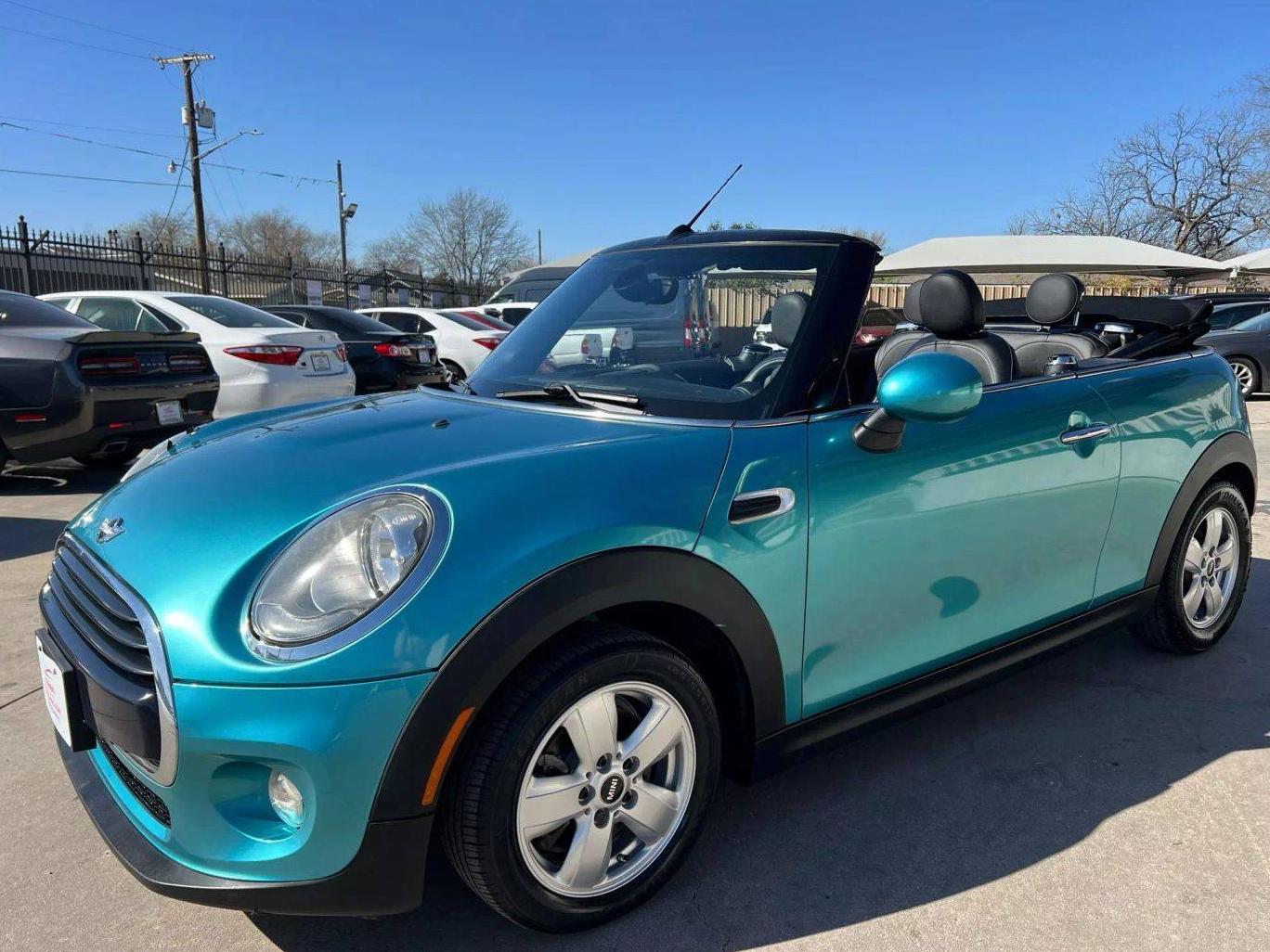 MINI COOPER CONVERTIBLE 2018 WMWWG5C56J3D00720 image